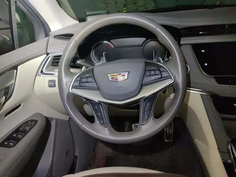 Cadillac XT5 2024 2022 2.0T AWD Luxury (Hummingbird Edition)