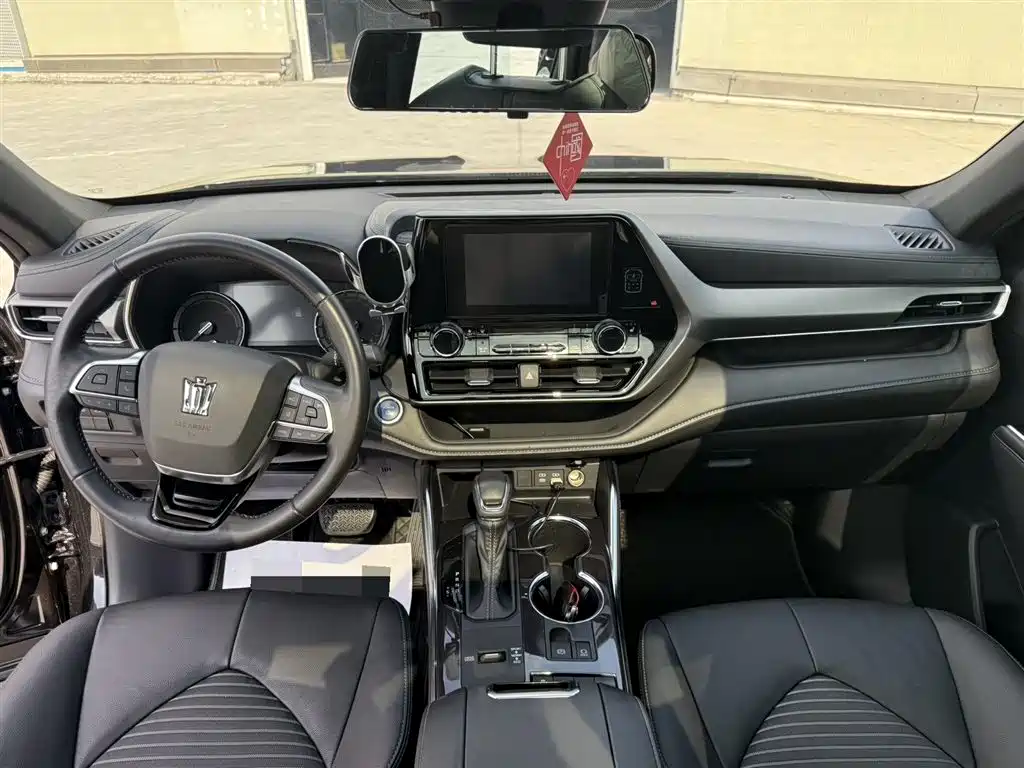 Toyota Crown Kluger 2021 2.5L HEV 4WD Luxury фото 14