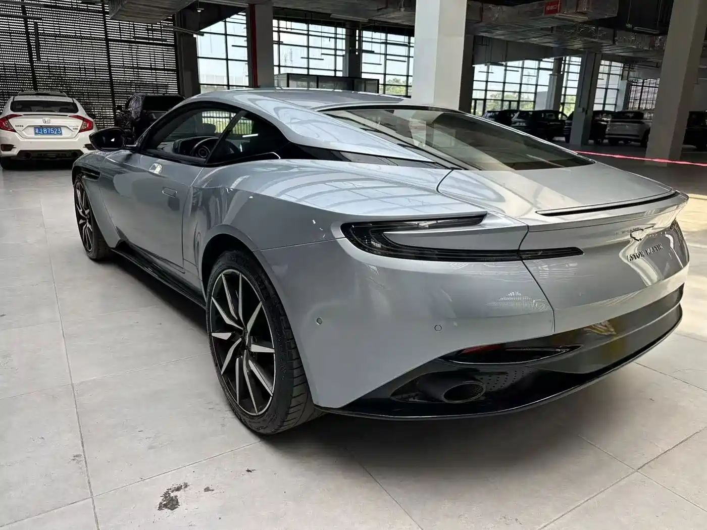Aston Martin DB11 2019 2019 Model 4.0T V8 Coupe