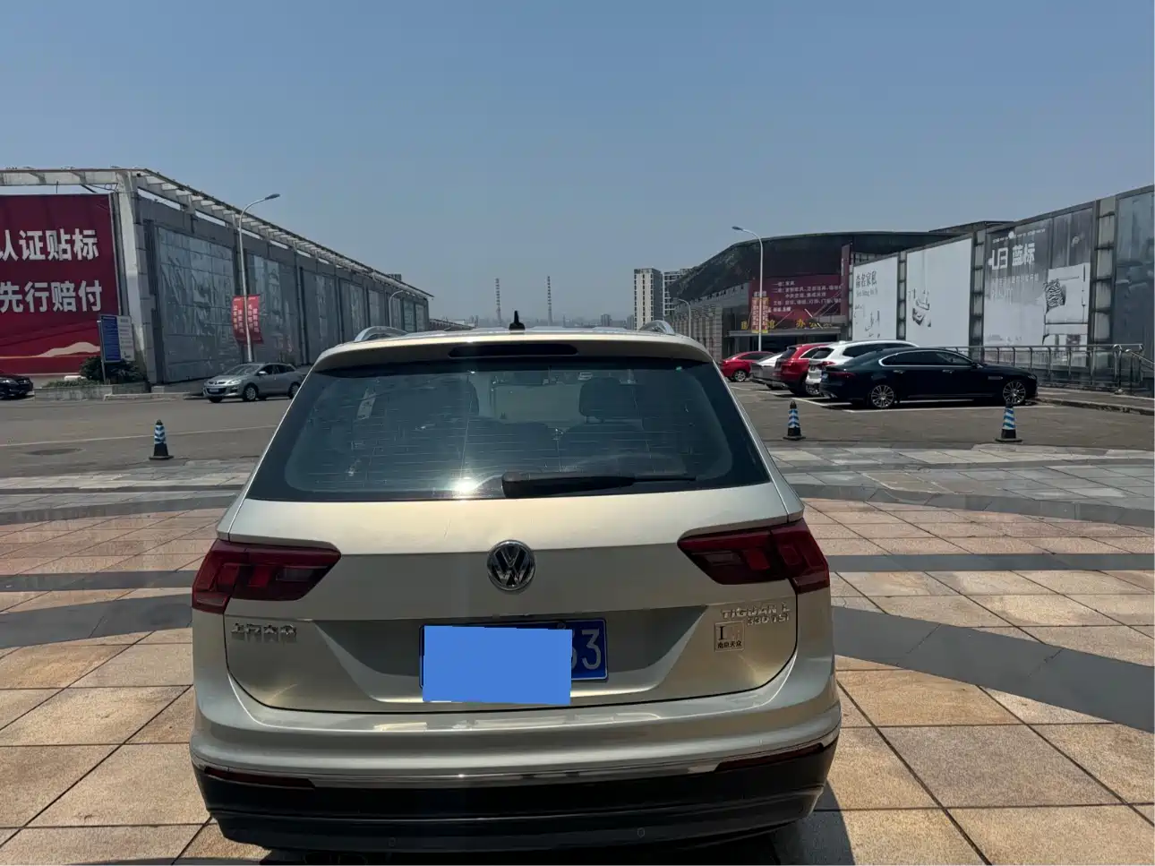 Volkswagen Tiguan L 2018 Facelift 330TSI Automatic 2WD Luxury Edition фото 5