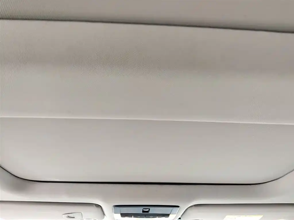 Фото 25 - Nissan Teana