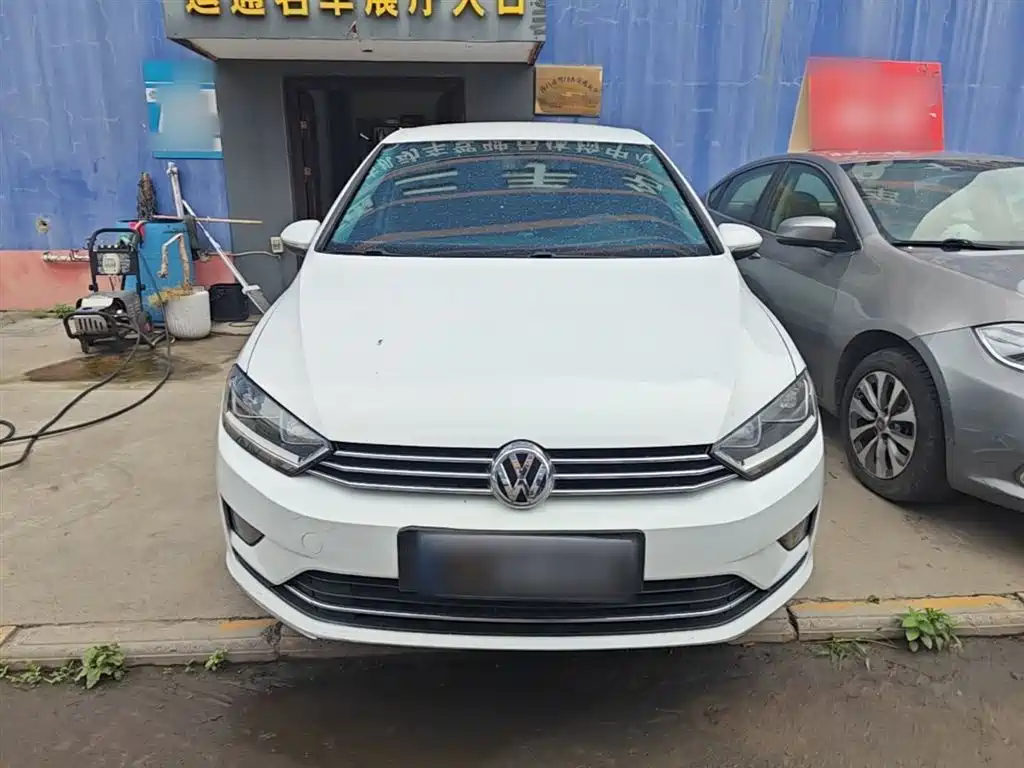 Volkswagen Golf Sportsvan 2018 1.6L Automatic Comfort фото 3