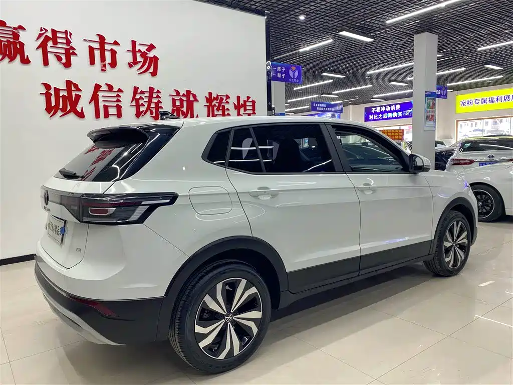 Volkswagen Tharu 2025 Model Rising Star 1.5L Advance Edition фото 6