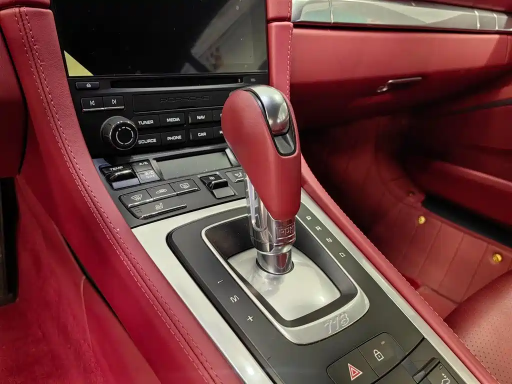 Porsche 718 2023 Cayman Style Edition 2.0T фото 17