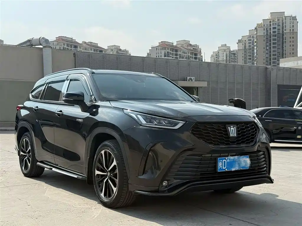 Toyota Crown Kluger 2021 2.5L HEV 4WD Luxury фото 3