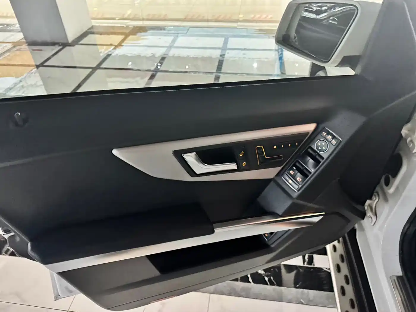 Mercedes-Benz GLK-Class 2015 GLK 300 4MATIC Fashion Ultimate Edition фото 9