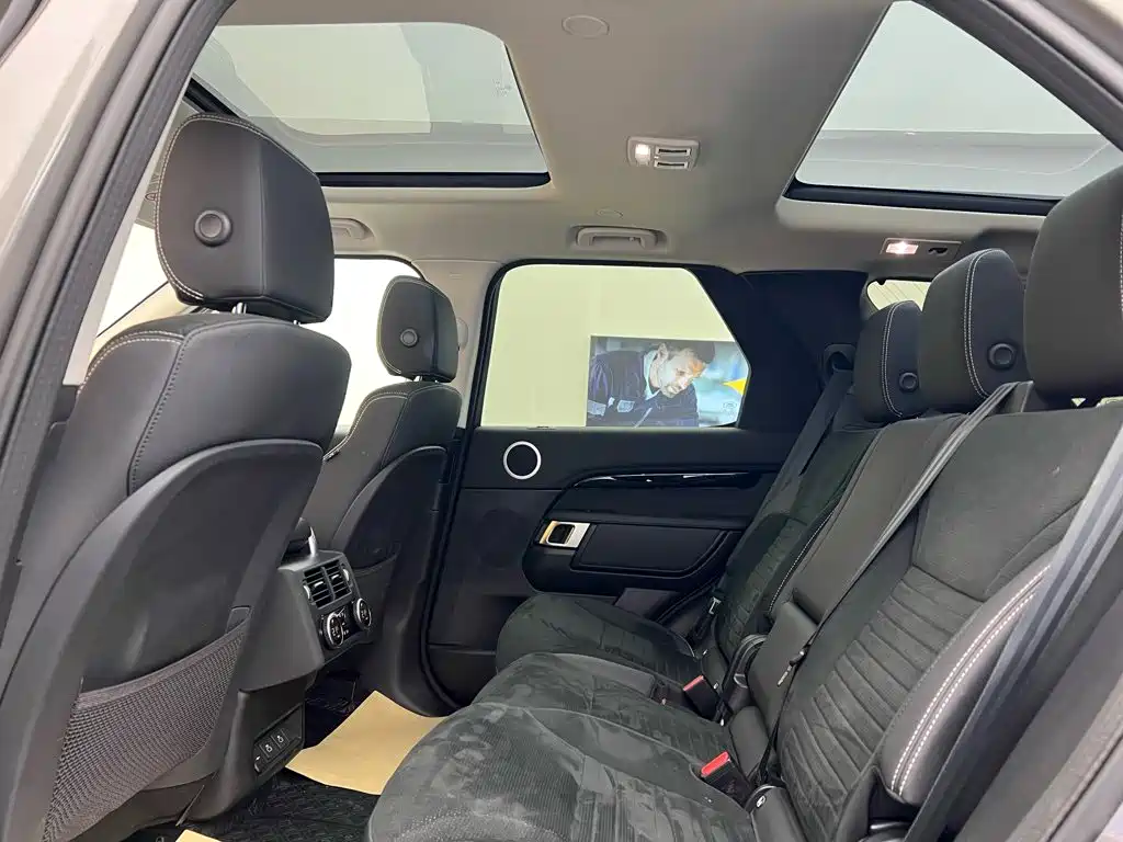 Land Rover Discovery 2024 2024 Model 360PS S