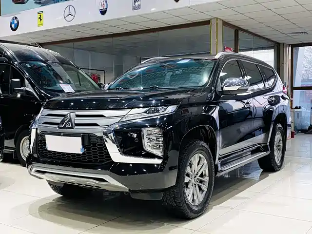  Mitsubishi Pajero Sport (Import) 2020 3.0L Luxury Edition