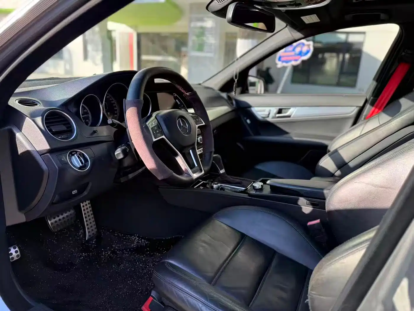Mercedes-Benz C-Class AMG 2012 AMG C 63 Sport фото 4
