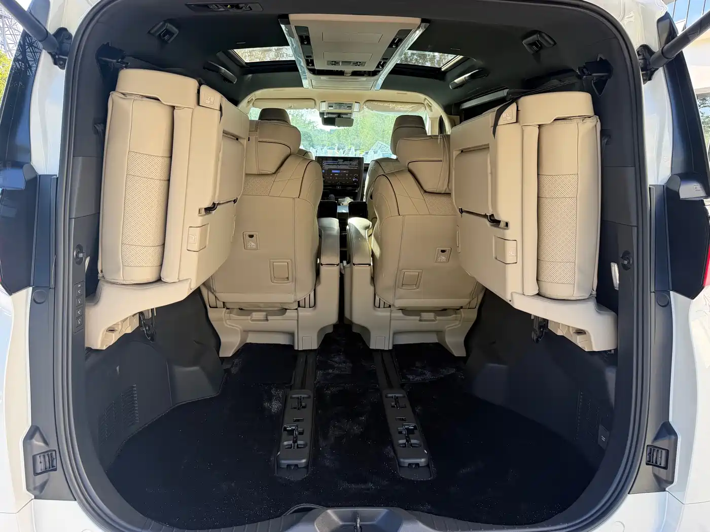 Toyota Alphard 2026 2024 Hybrid 2.5L Ultimate Enjoyment Edition