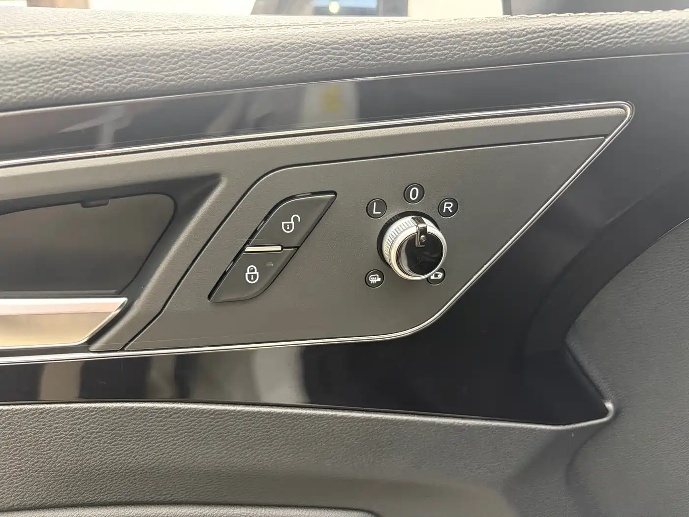 Hongqi H5 2019 30TD Smart Connect Rhythm Edition фото 23