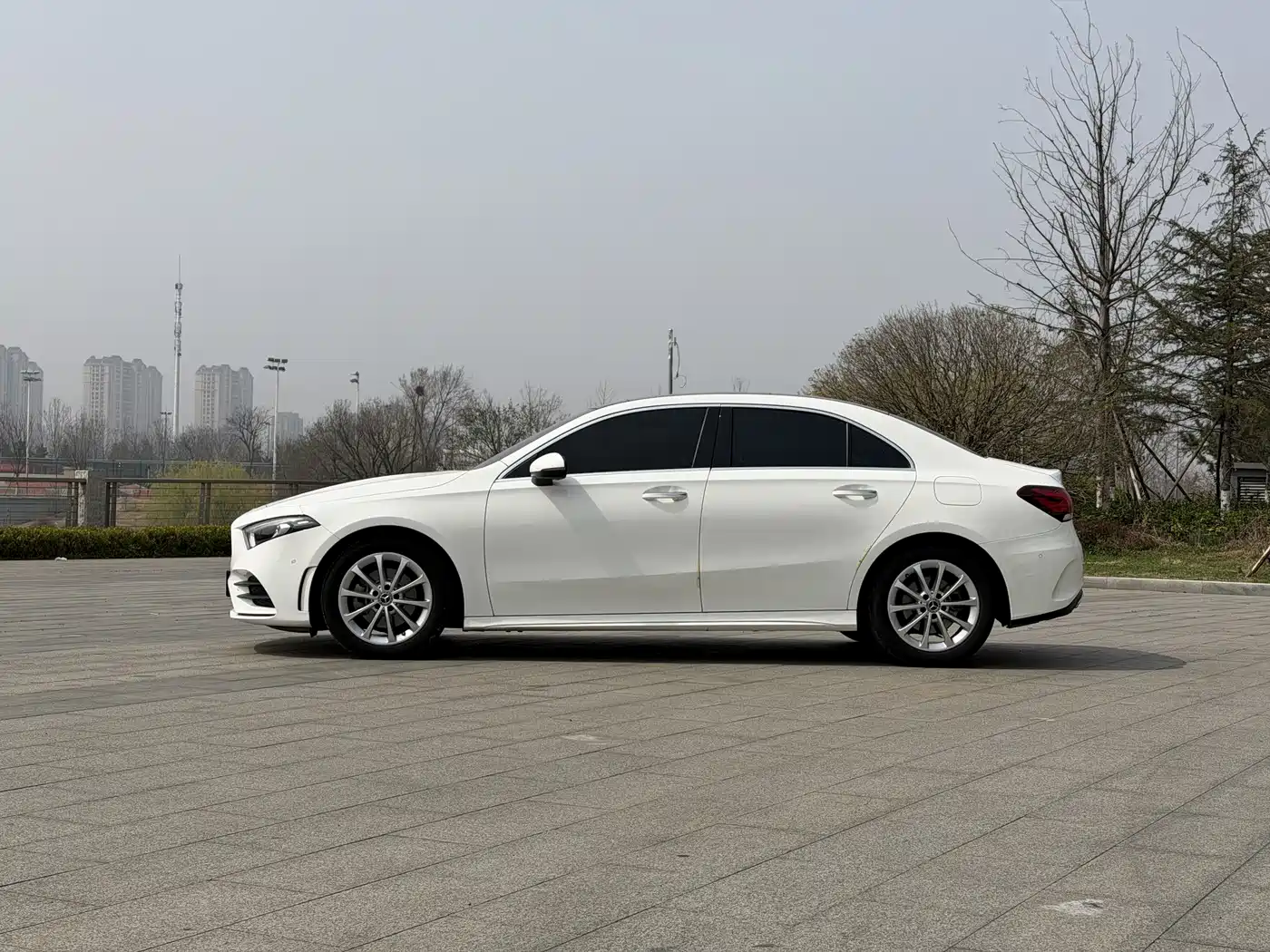 Mercedes-Benz A-Class 2019 A 200 L Sport Sedan фото 7