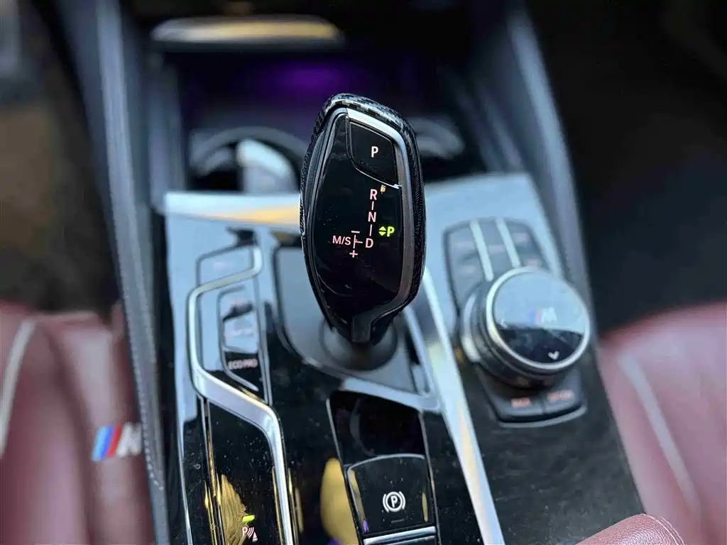 BMW 5 Series 2022 525Li Luxury Package фото 9