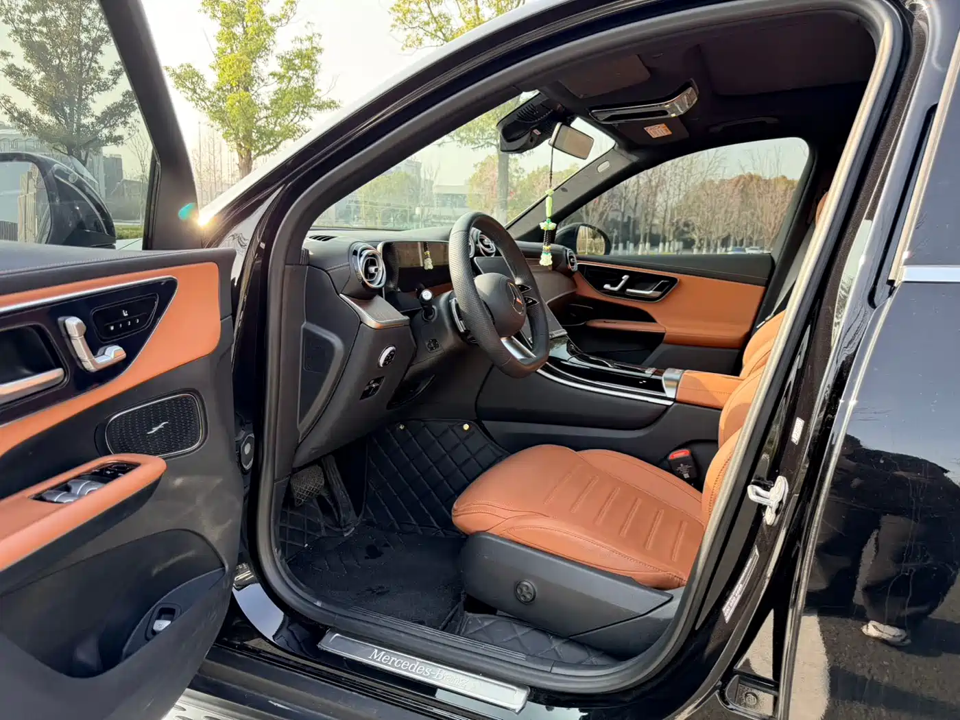 Mercedes-Benz GLC 2024 Facelift GLC 300 L 4MATIC Sport 7-seater фото 7