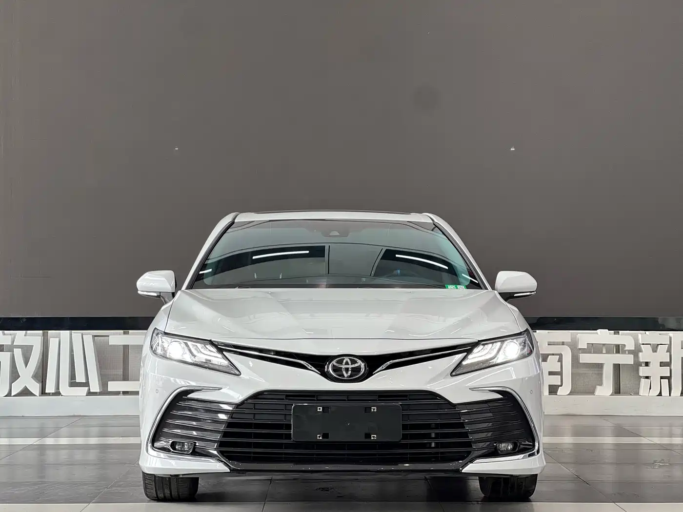 Toyota Camry 2021 2.0G Luxury Edition фото 2