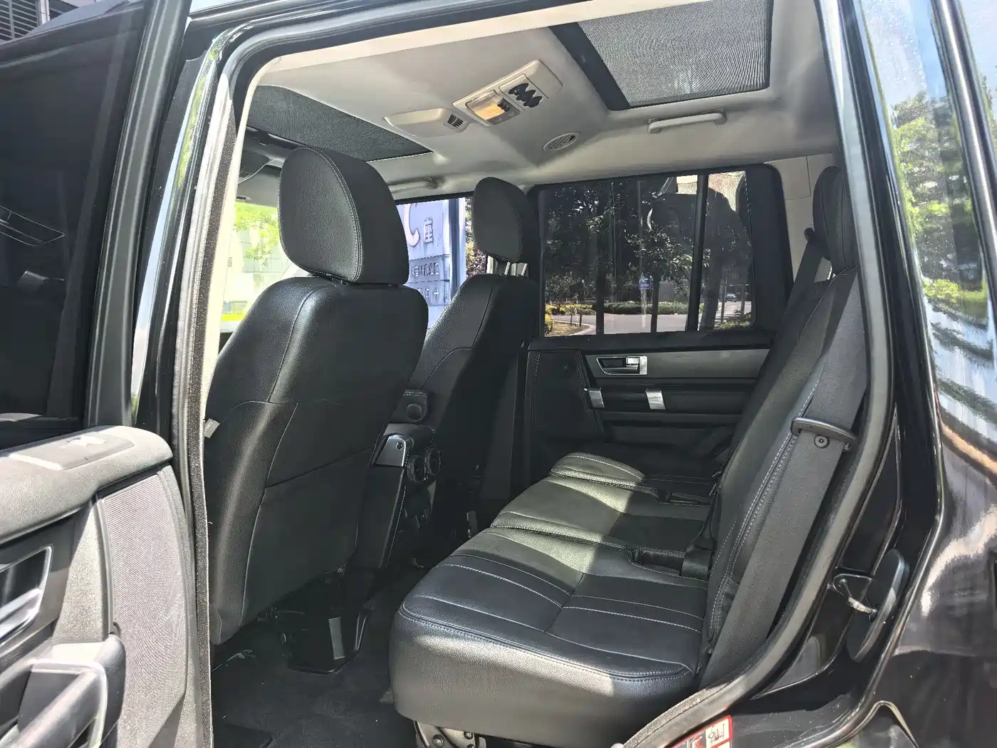 Land Rover Discovery 2016 3.0 SC V6 HSE фото 8