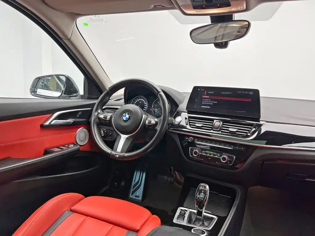 Фото 21 - BMW 1 Series