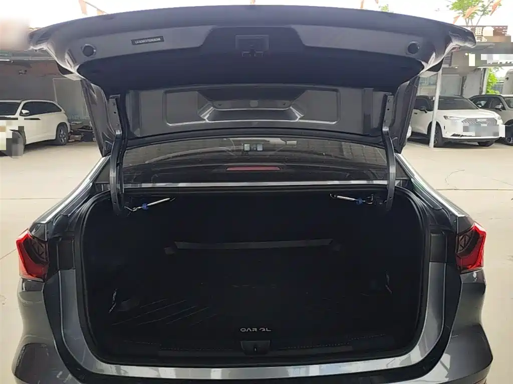 Roewe i5 2025 2023 1.5L Manual Comfort Edition