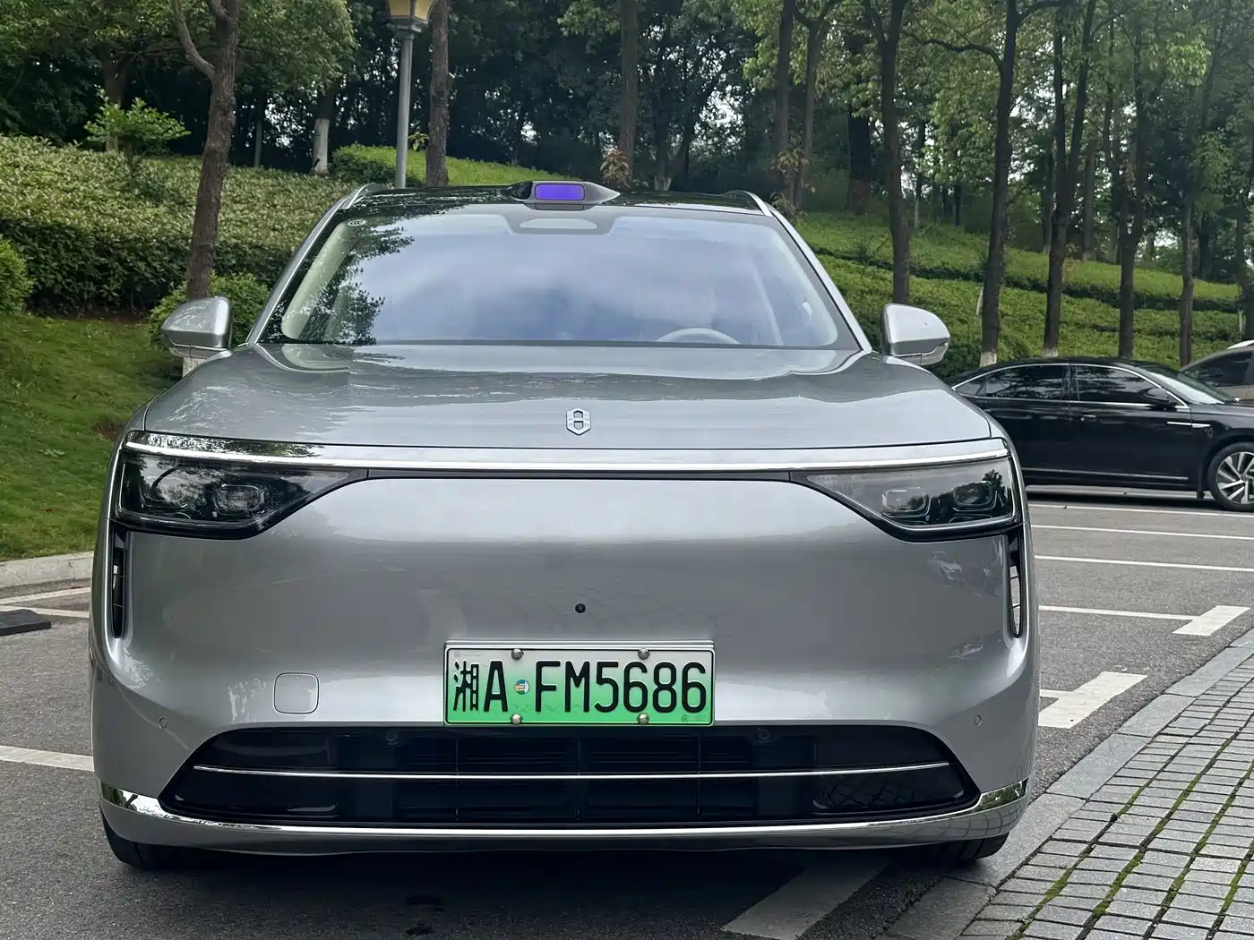 AITO Wenjie AITO M8 2025 Extended Range Ultra 53.4kWh 6-Seater фото 2