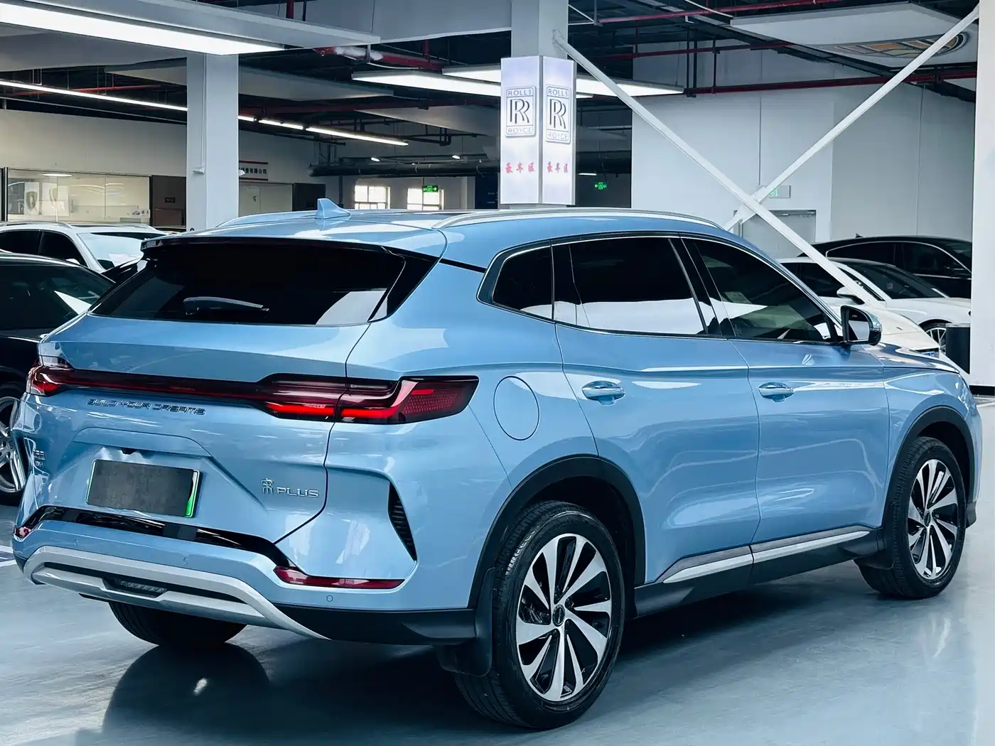 BYD Song PLUS PHEV 2024 Glory Edition DM-i 110km Flagship фото 15