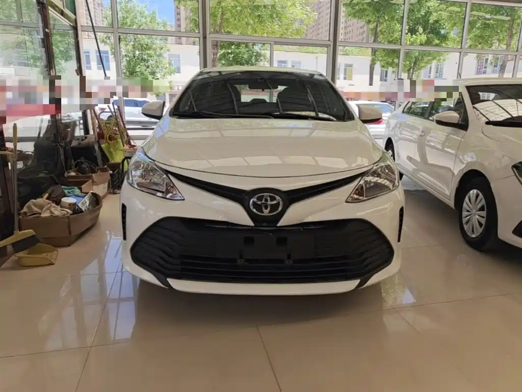 Toyota Vios 2017 1.5L CVT Pioneer фото 3