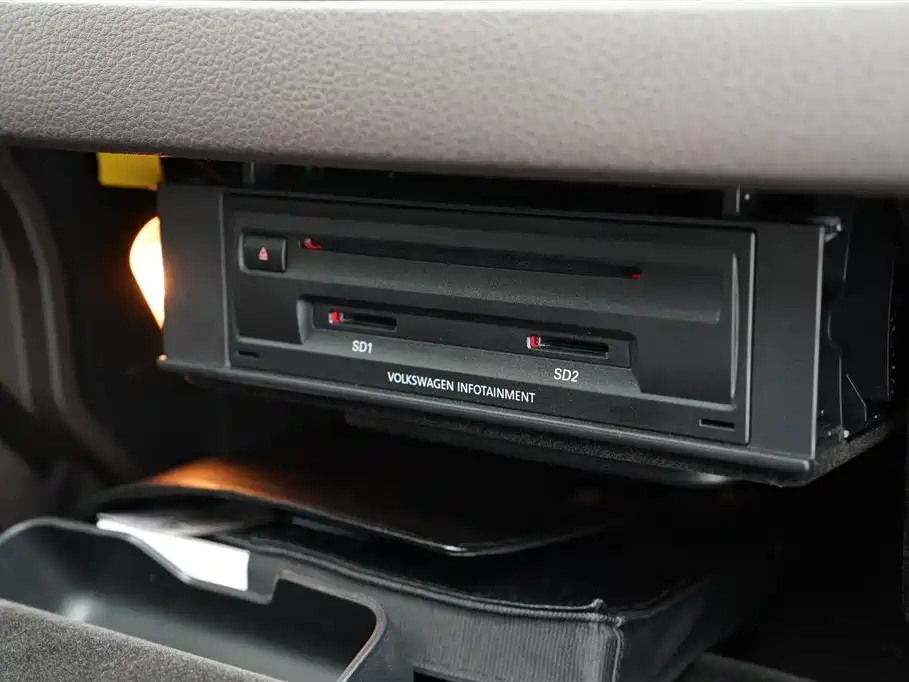 Volkswagen Touareg 2011 3.0TSI Comfort фото 23