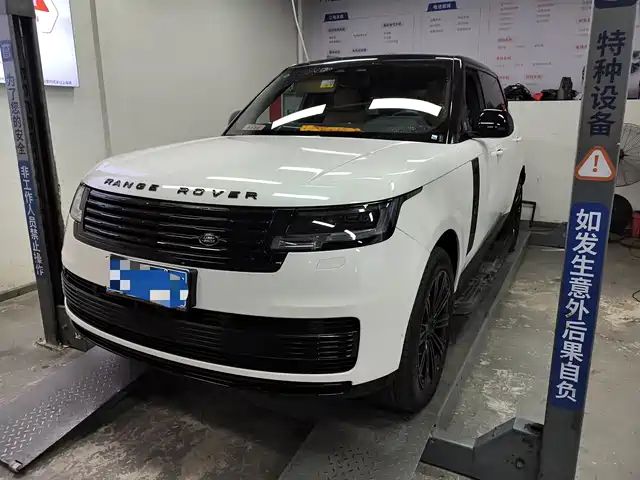 Land Rover Range Rover 2023