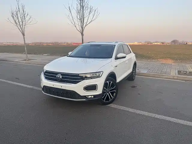 VOLKSWAGEN T-ROC EXPLORING SONGS