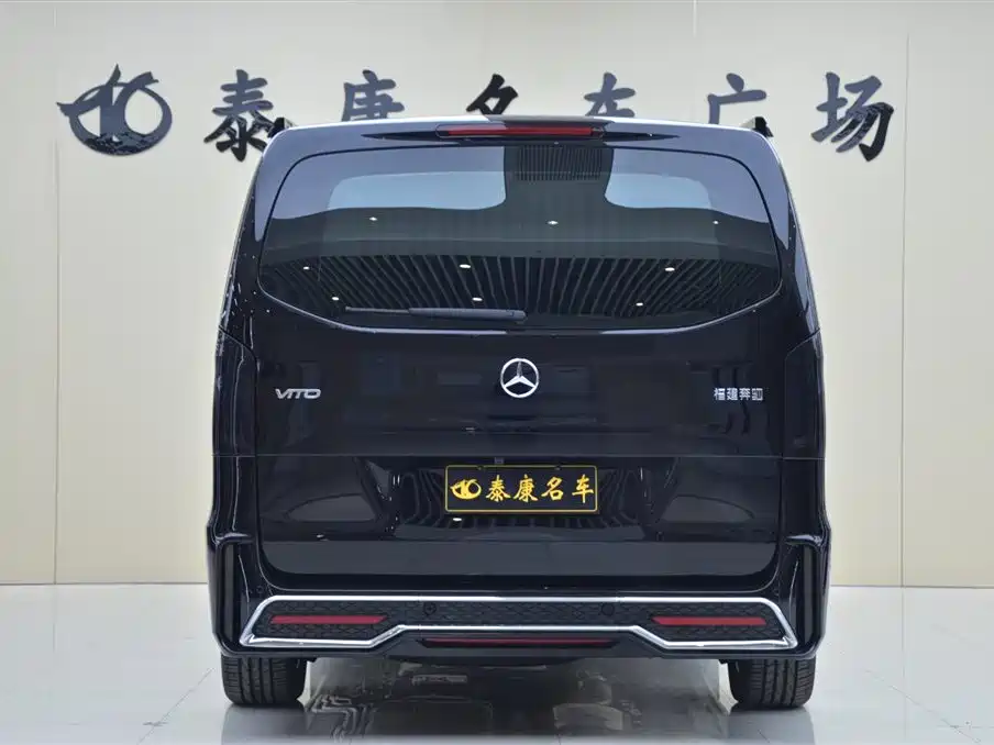 Mercedes-Benz Vito 2023 2.0T Business 7-Seater фото 3