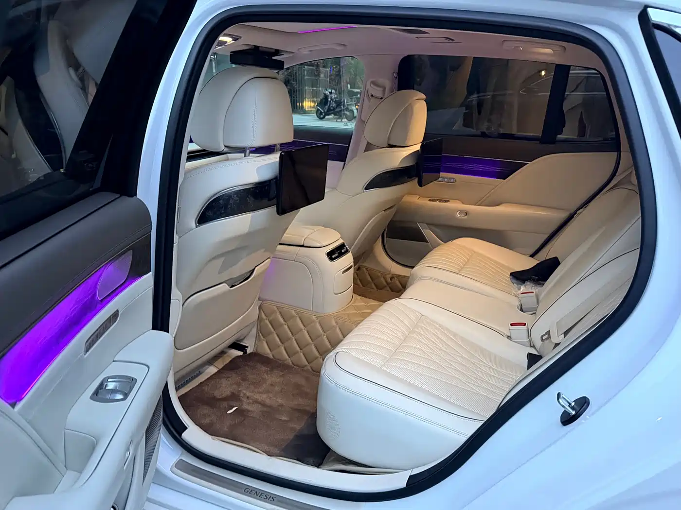 Genesis G90 2023 3.5T Flagship Version фото 9