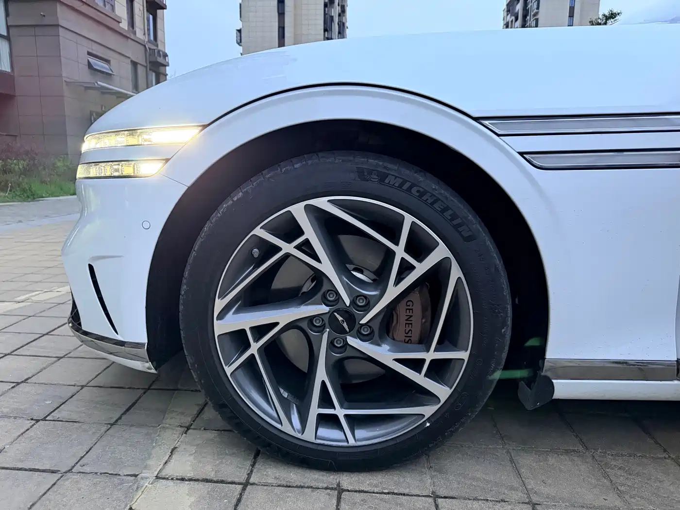 Genesis G90 2023 3.5T Flagship Version фото 19
