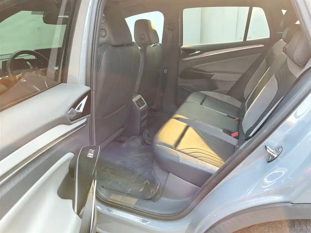 VOLKSWAGEN ID.4 CROZZ