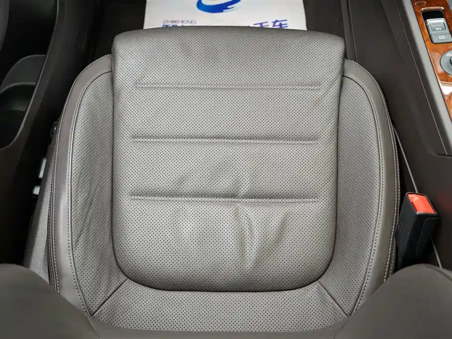 Volkswagen Touareg 2011 3.0TSI Comfort фото 10