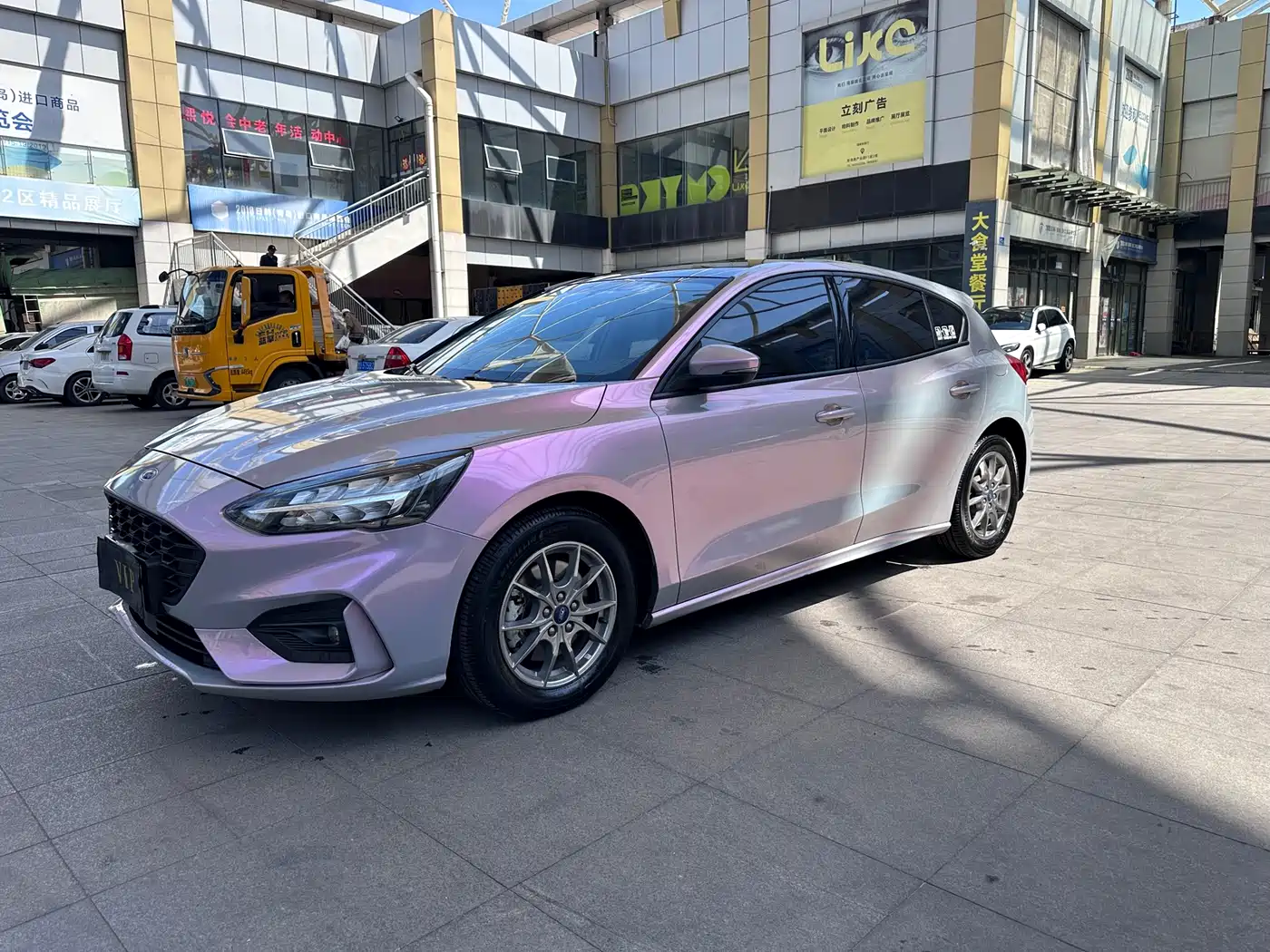 FORD FOX