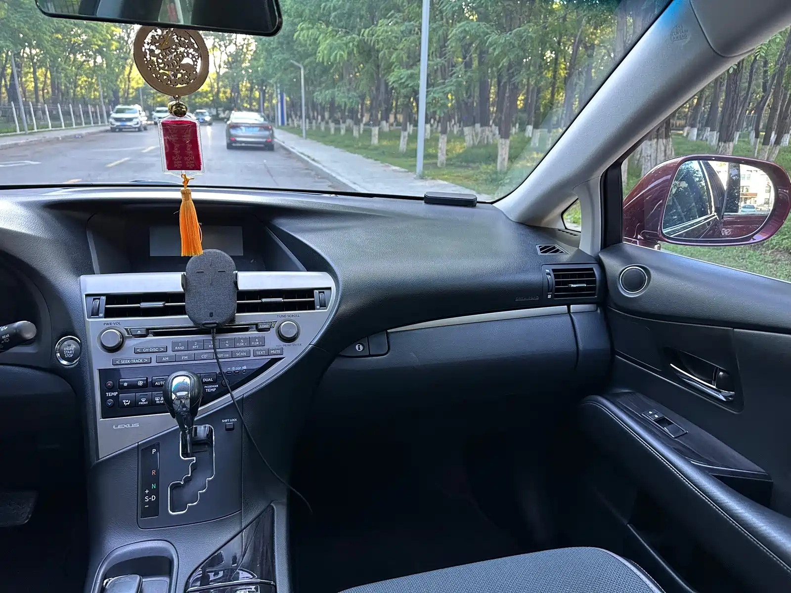 Фото 30 - Lexus RX Classic