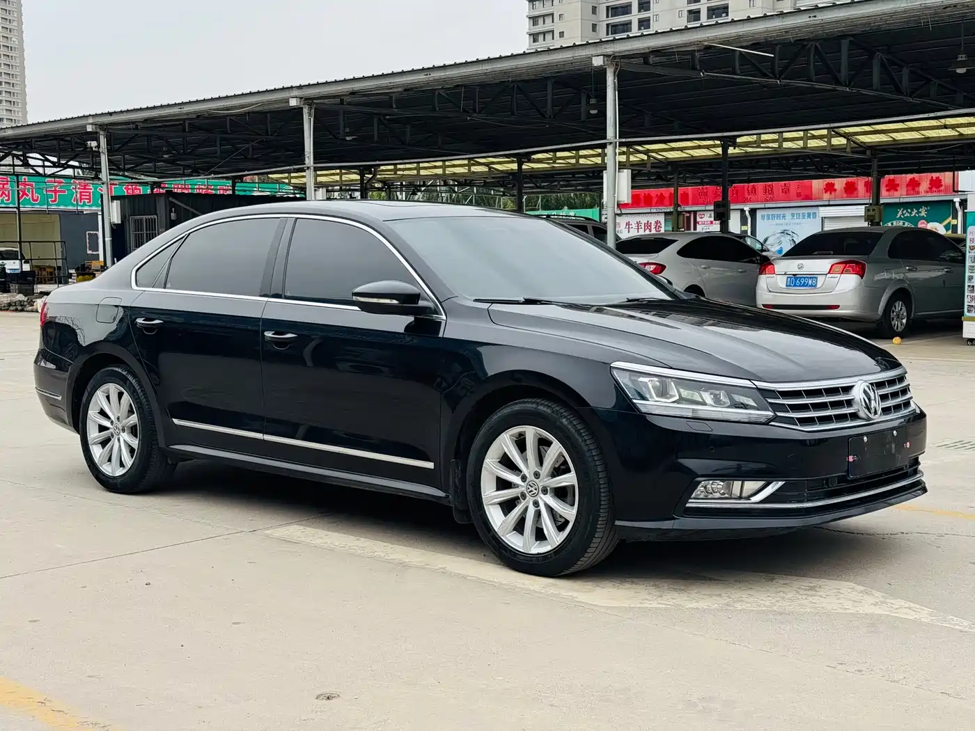 Volkswagen Passat 2016 330TSI DSG Executive Edition фото 3