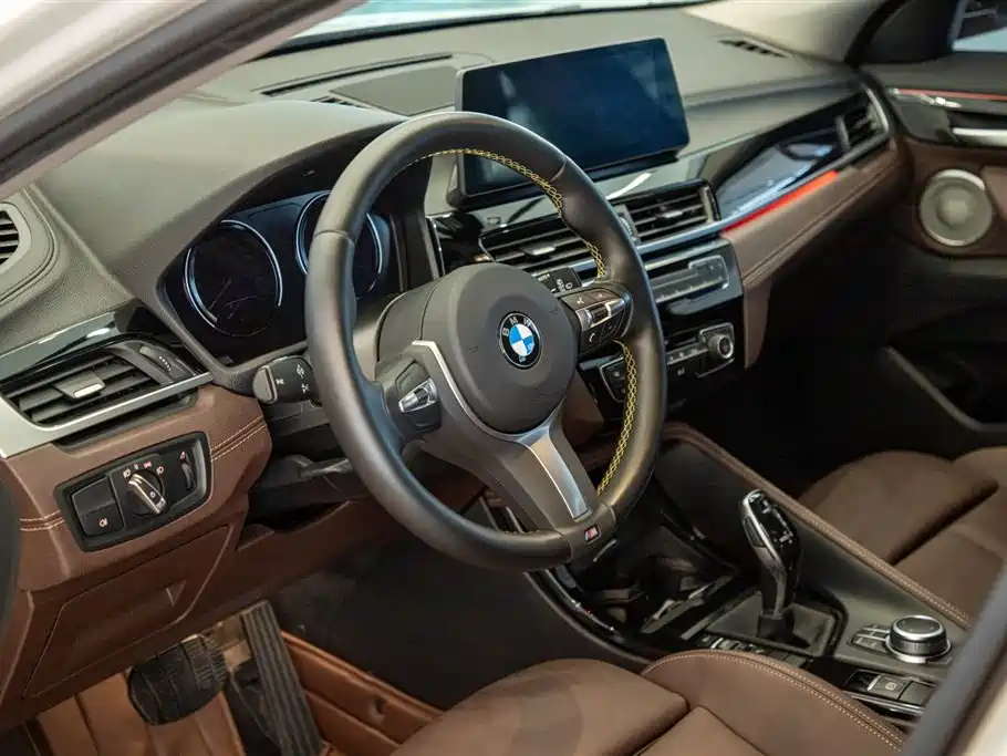BMW X2 2024 2023 sDrive25i M Off-Road Package