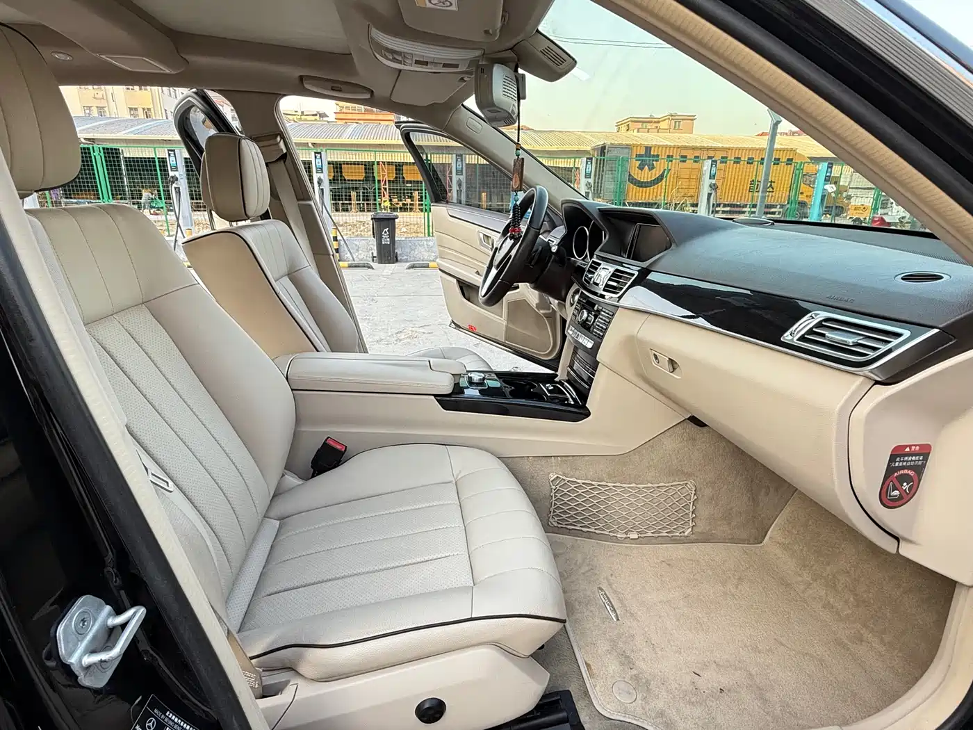 Mercedes-Benz E-Class 2015 E 260 L Sport фото 7