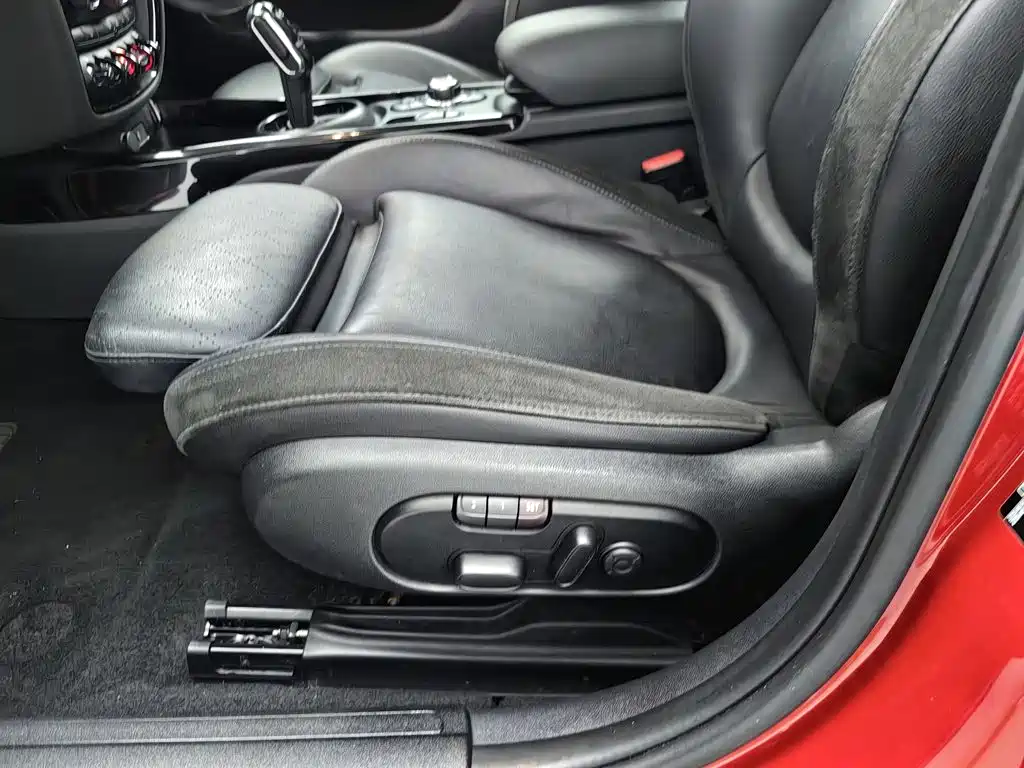 Фото 20 - MINI CLUBMAN
