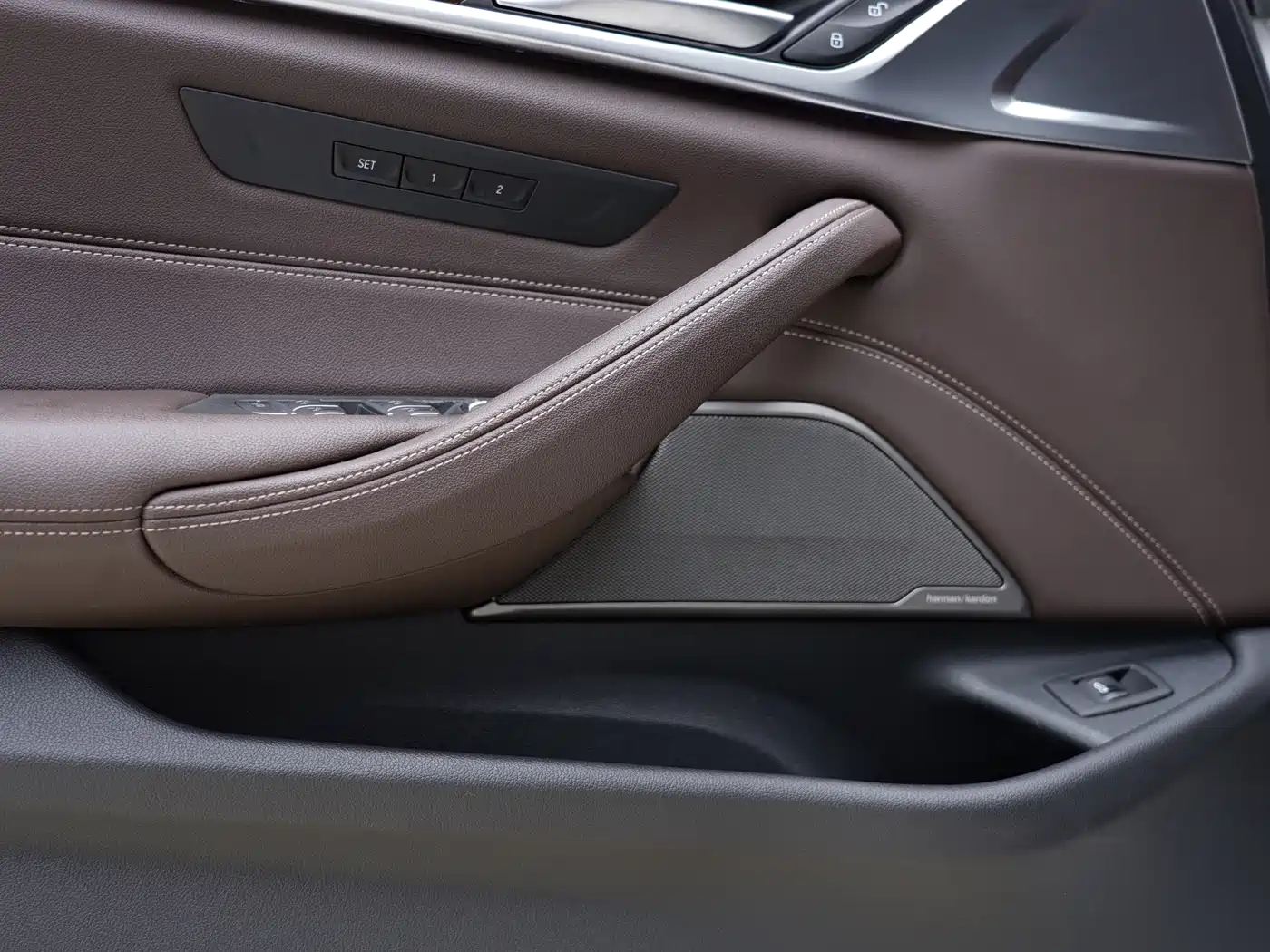 BMW 5 Series 2020 525Li Luxury Package фото 17