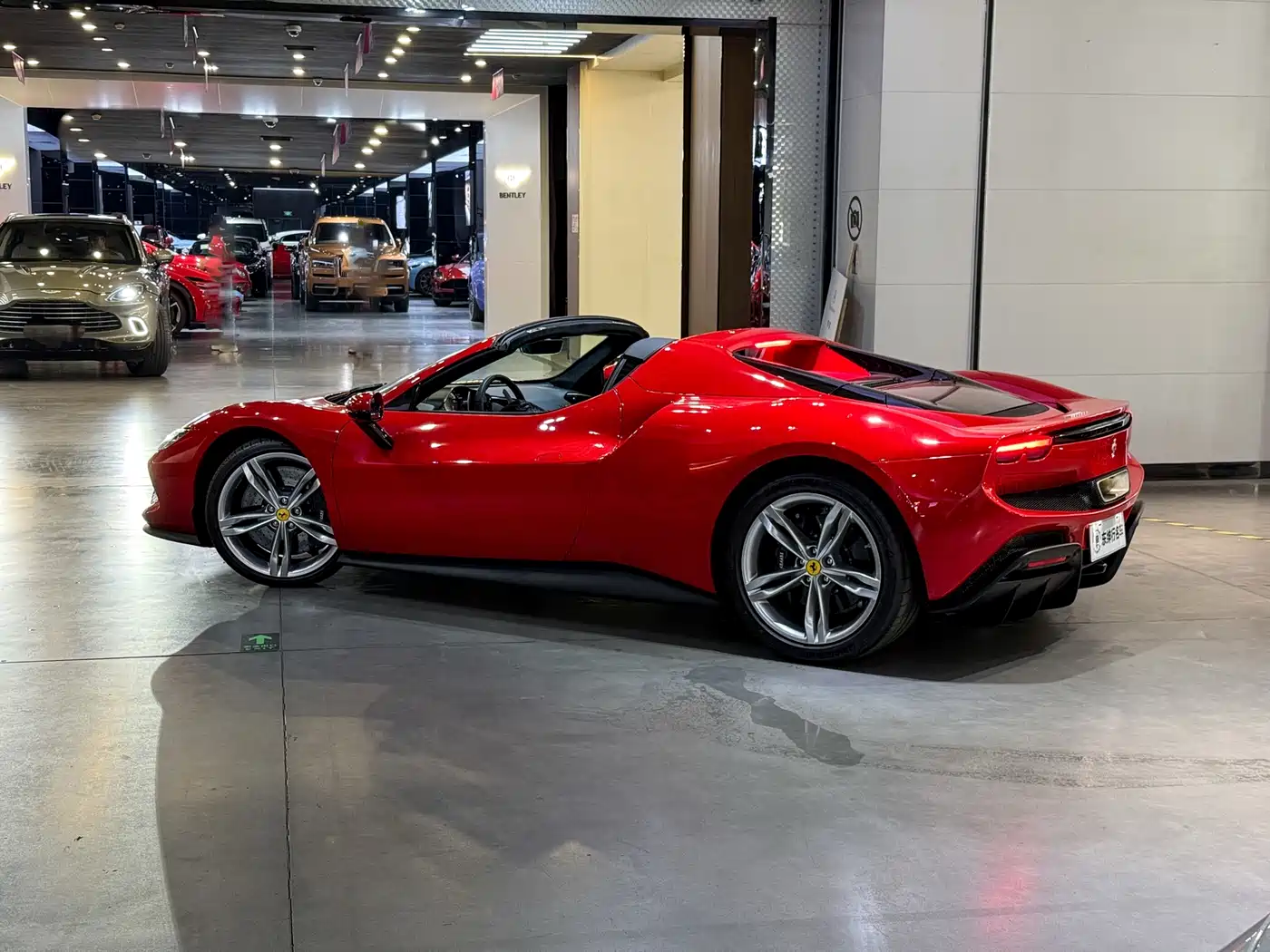 FERRARI 296