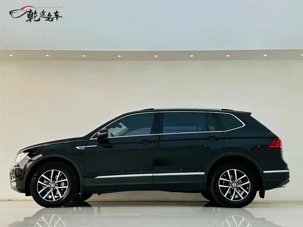 Volkswagen Tiguan L 2018 330TSI Automatic 2WD Luxury Edition фото 4