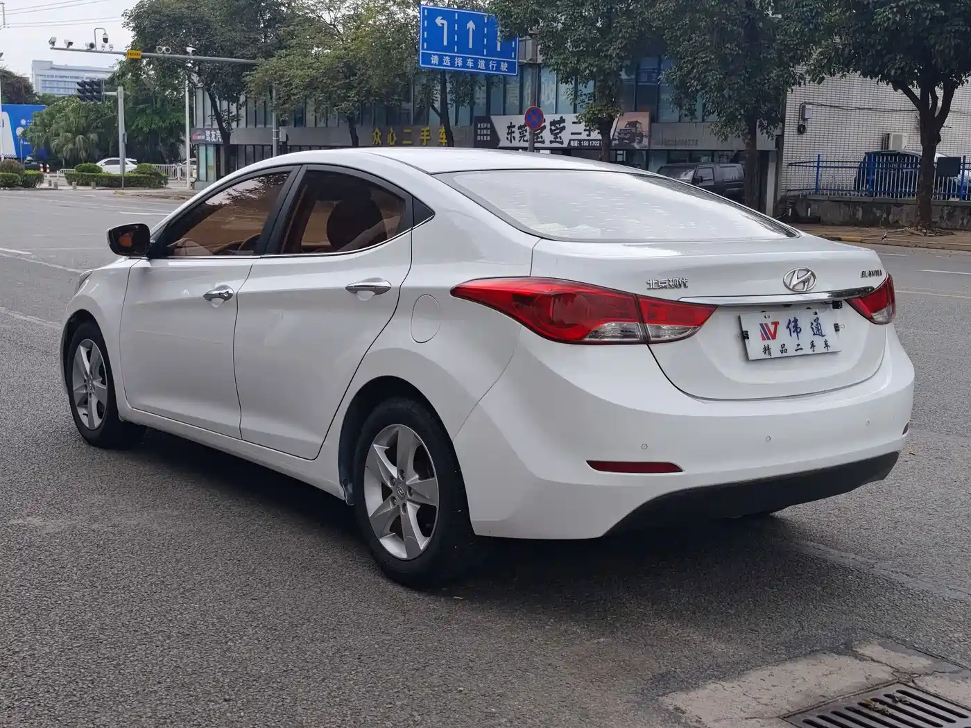 Hyundai Langdong 2013 1.6L Automatic Premium фото 14