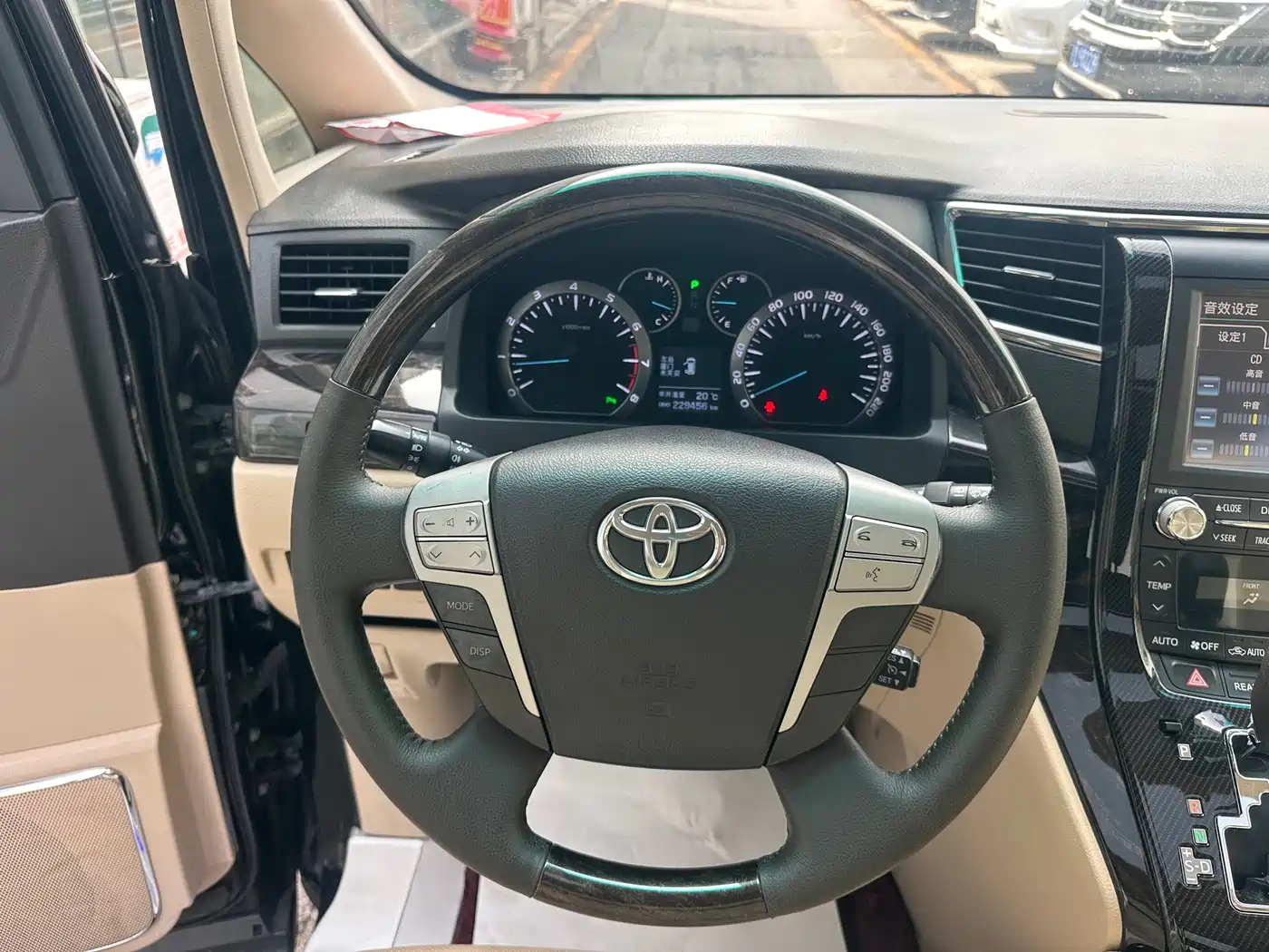 Toyota Alphard 2012 3.5L Premium Edition фото 8