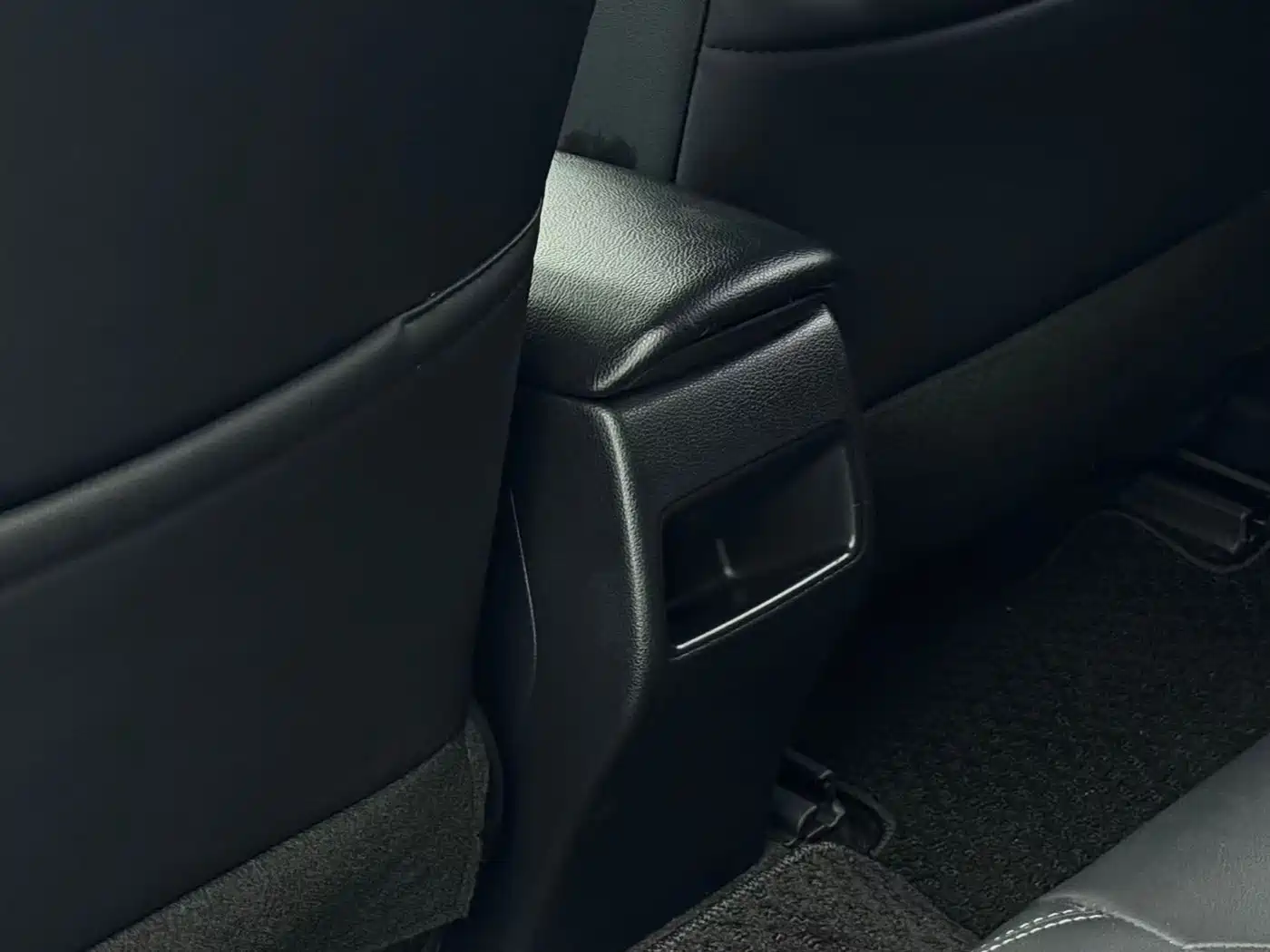 Toyota Corolla 2021 1.2T S-CVT Elite PLUS Edition фото 13