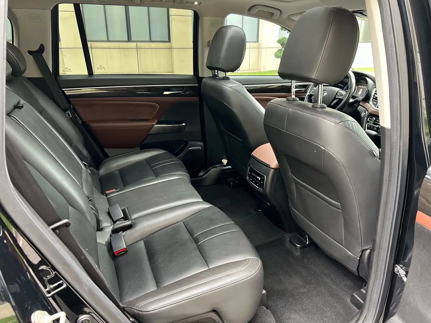 GAC Trumpchi Trumpchi GS8 2017 2017 320T 2WD Luxury Smart Connect (7-seater)