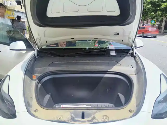 Tesla Model Y 2022 Facelift Rear-Wheel Drive Version — фото 3