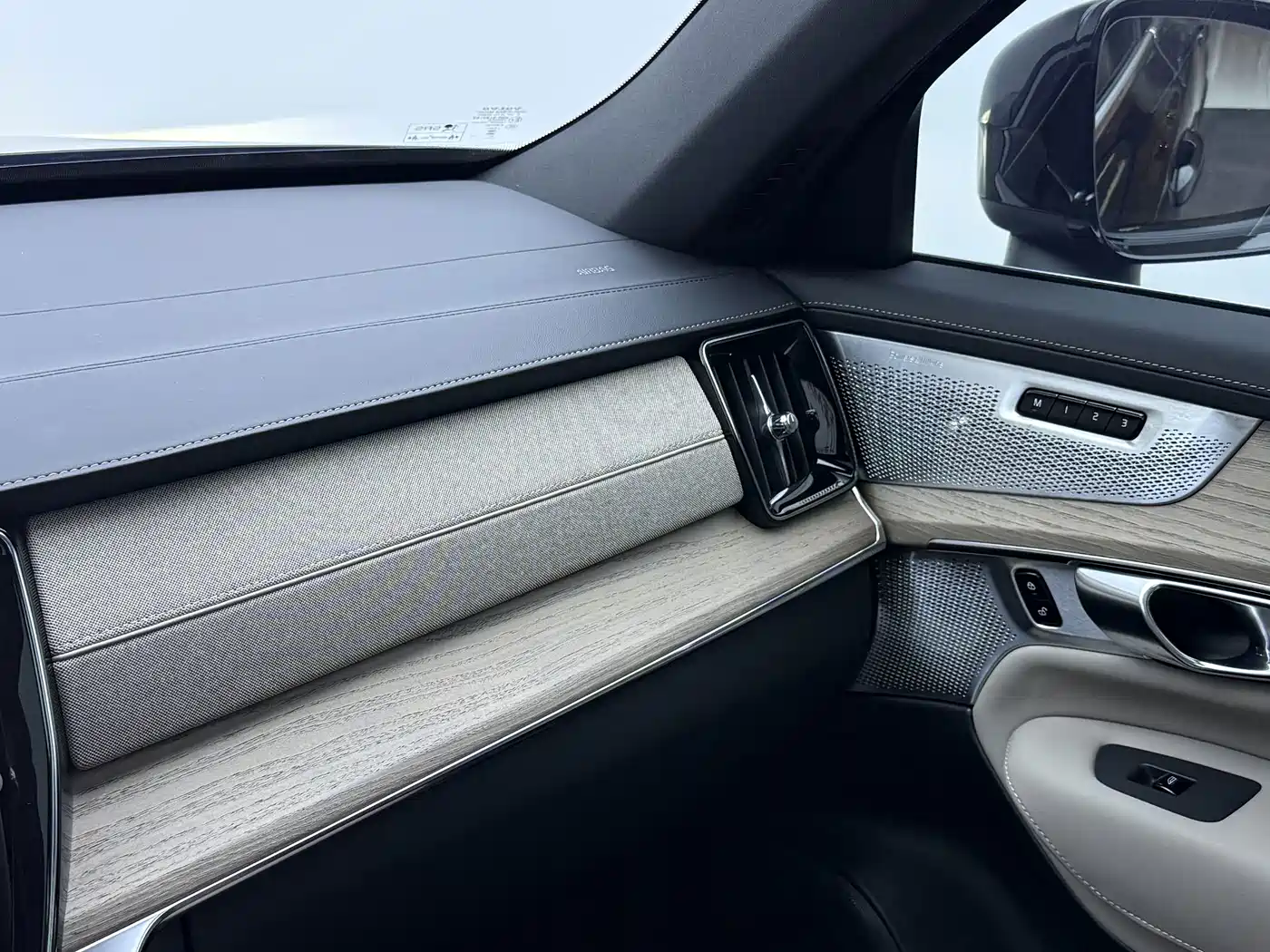 Volvo XC90 Plug-in Hybrid 2025 2025 Facelift T8 Smart Premium Luxury 7-seater
