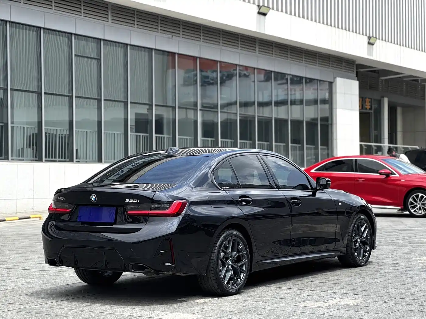 BMW 3-SERIES