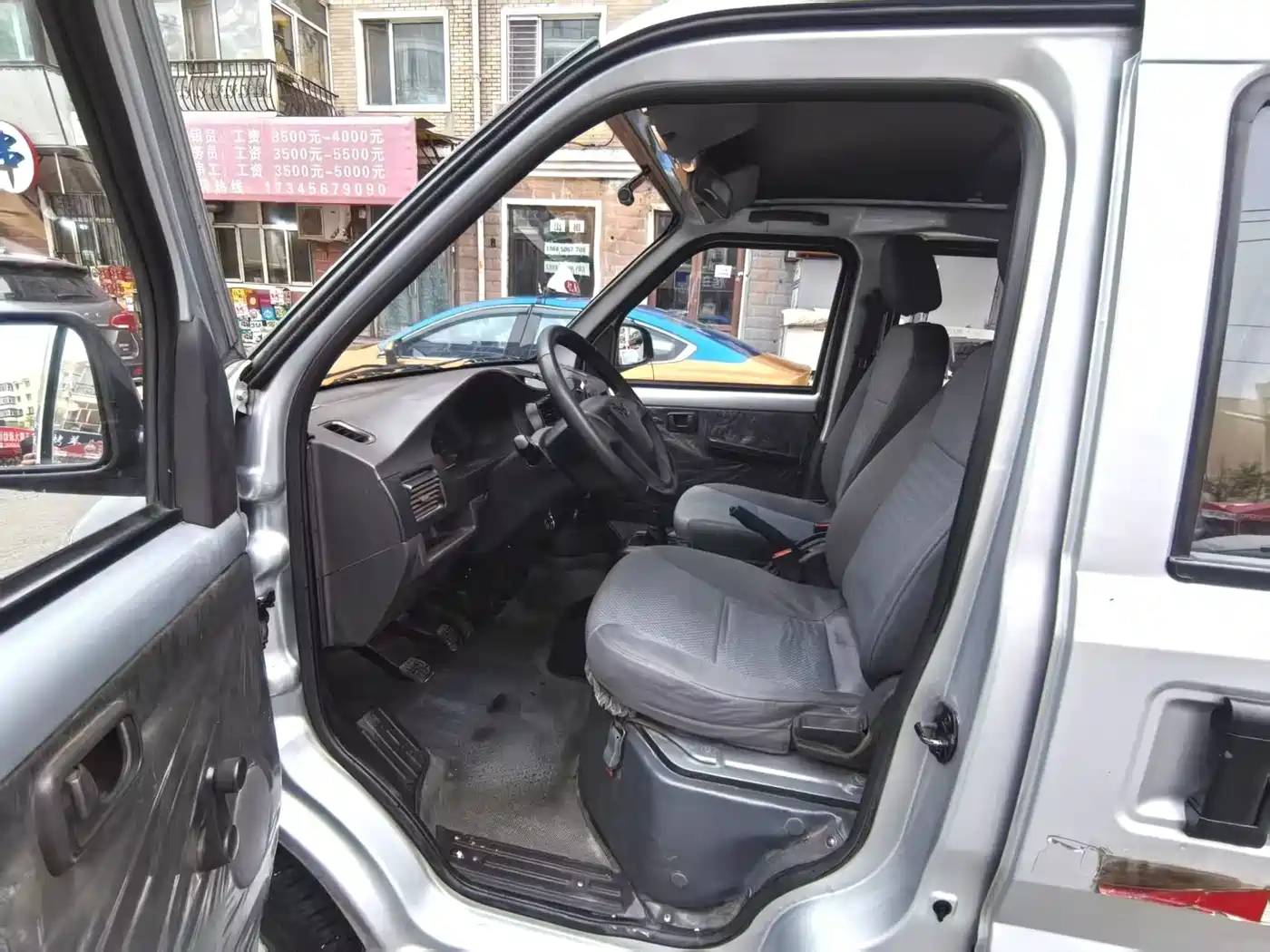 Wuling Motors Wuling Rongguang 2020 2019 1.5L extended van basic model 5 seats